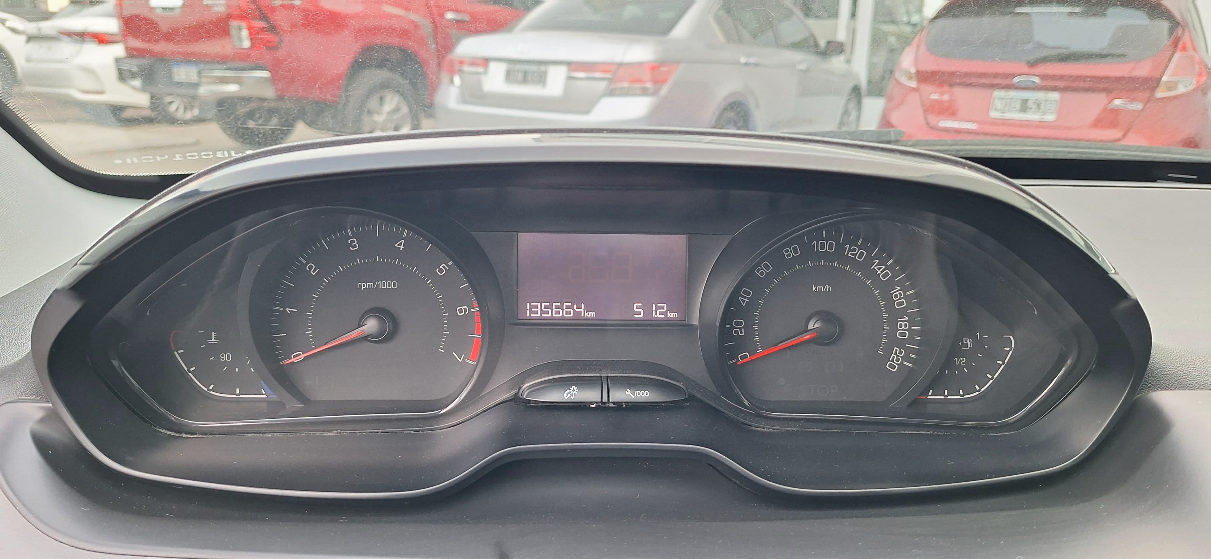 Foto 9 de PEUGEOT 208 ACTIVE 1.5 2017