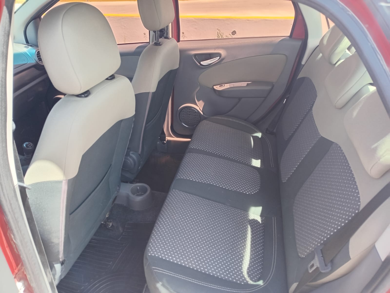 Foto 9 de FIAT GRAND SIENA ESSENCE 1.6 16V. 2015